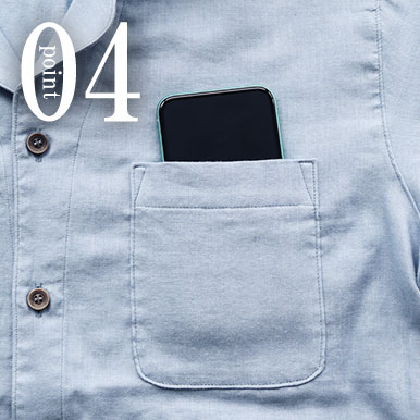 スマホも入るポケット
