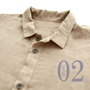 2つめのボタンは間隔を狭くし、あけてもだらしなくない