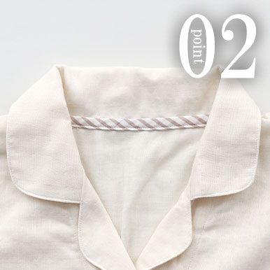 ちらりと覗くおしゃれなテープのワンポイント（全色同色）