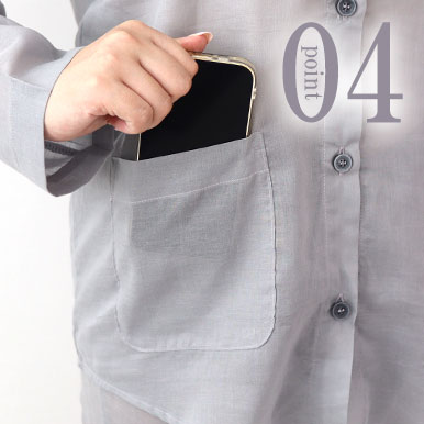 スマホも入るポケット付き