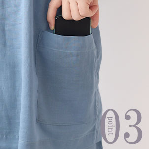 お尻が少し隠れる後ろすそ丈。シャツのスワローテールを採用