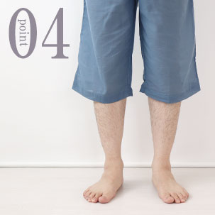 スマホも入るポケット付き