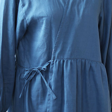 外紐を結んでアクセントに