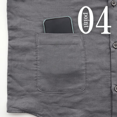 スマホも入るポケットつき
