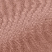 コーラルピンク