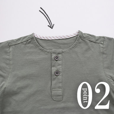 ちらりと覗くおしゃれなテープのワンポイント（全色同色）