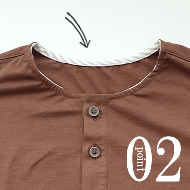 ちらりと覗くおしゃれなテープのワンポイント（全色同色）