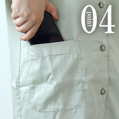 スマホも入る便利なポケット付き