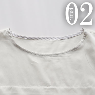 ちらりと覗くおしゃれなテープのワンポイント
（全色同色）