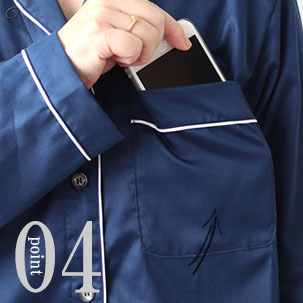 スマホも入る胸ポケット