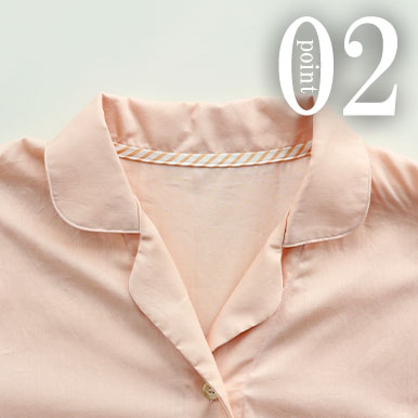 ちらりと覗くおしゃれなテープのワンポイント（全色同色）