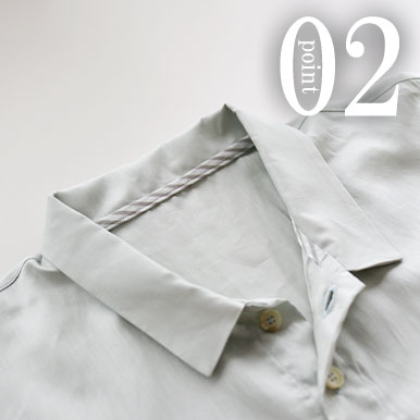 ちらりと覗くおしゃれなテープのワンポイント（全色同色）