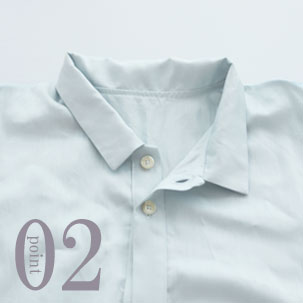 2つめのボタンは間隔を狭くし、あけてもだらしなくない