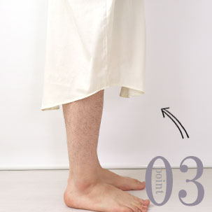 シャツのスワローテールを採用