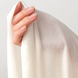 シルクは綿よりも汗を吸収する