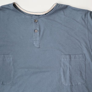 ズボンのすそにゴムが入れられます