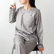 ブロックチェックサテンVネックかぶりパジャマ