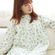 花柄ダブルガーゼ長袖前開き胸元切替タックワンピース