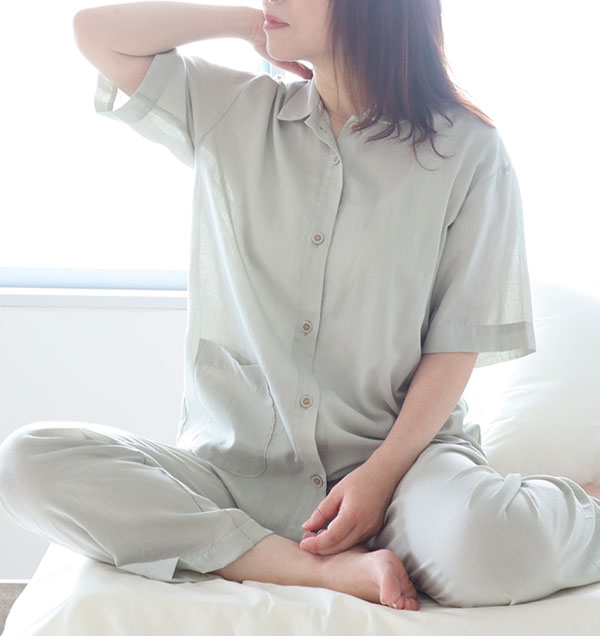 夏のかるふわ ガーゼレディースパジャマ上着単品・半袖/前開き/襟あり