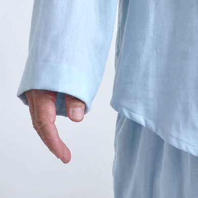 袖丈やズボン丈が長かった