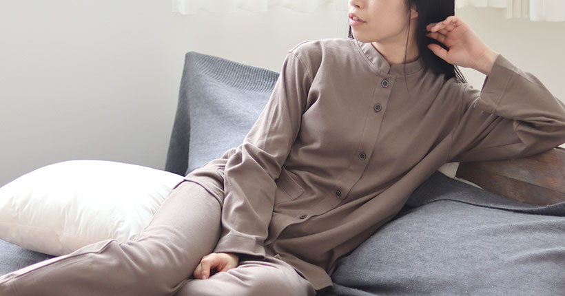 暖かい空気を逃さないドレープ性が大切です