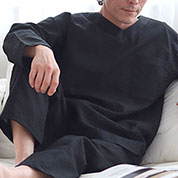 ブラック