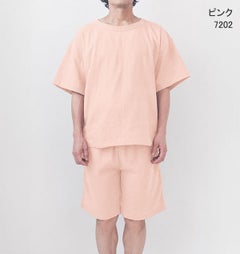ピンク